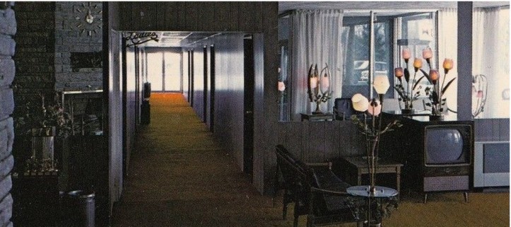 motel-inside